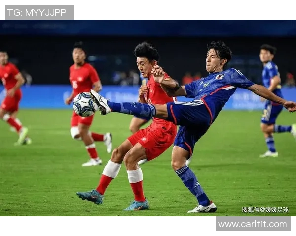 足球明星们的近况揭秘：他们在赛场外的生活与挑战