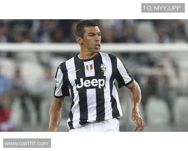 足球明星大头贴的魅力揭秘与收藏价值分析