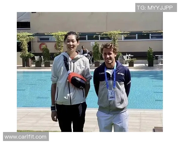 足球明星李玮锋近况揭秘他在赛场外的生活与新动态