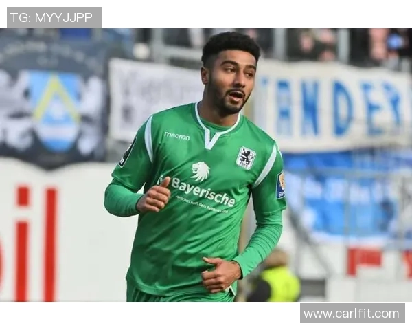 足球明星的收入揭秘:他们究竟赚了多少钱和如何致富的秘诀